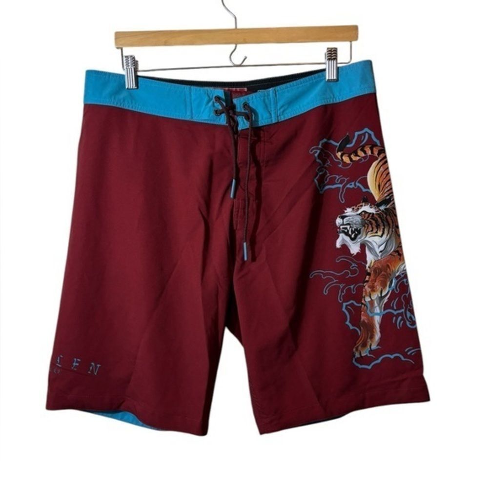 Sullen Art Collective shorts 32